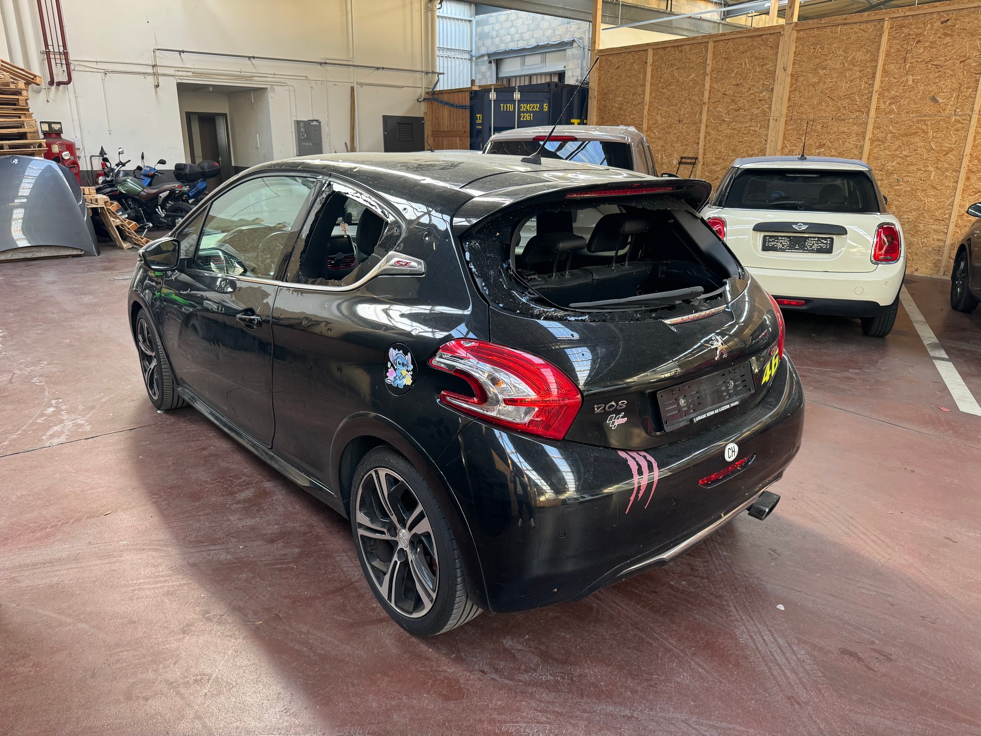 PEUGEOT 208 1.6 Turbo GTi-image-10