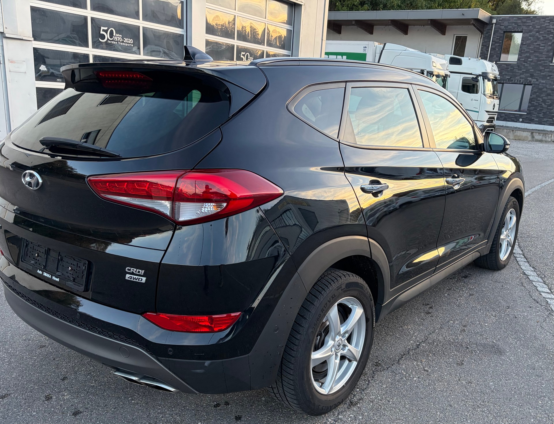 HYUNDAI 2.0 CRDi Vertex 4WD-image-1