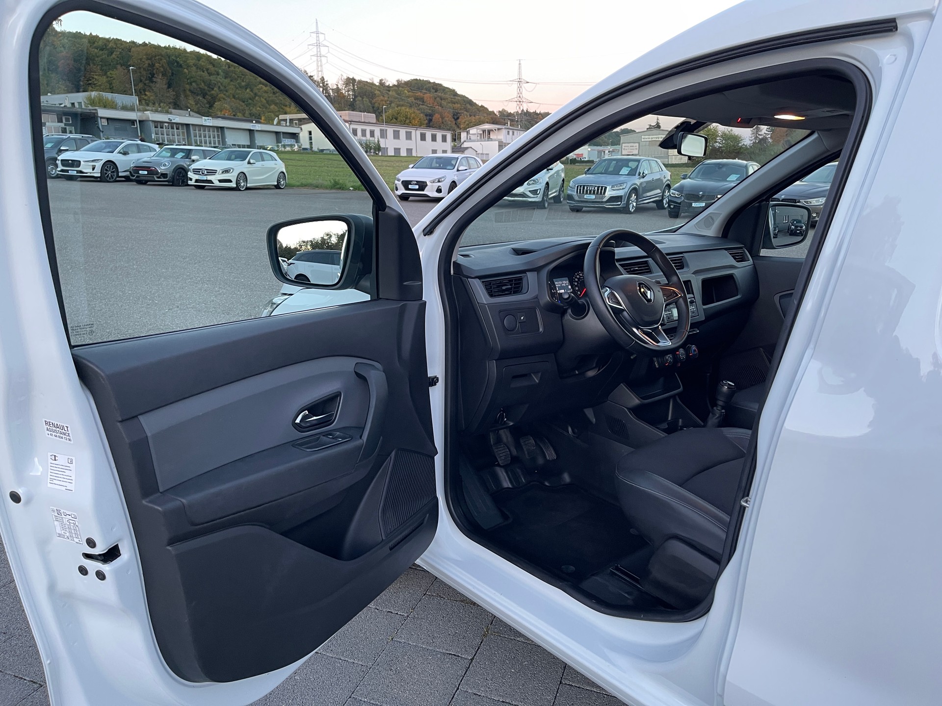 RENAULT Express 1.5 Blue dCi 75 Access-image-7