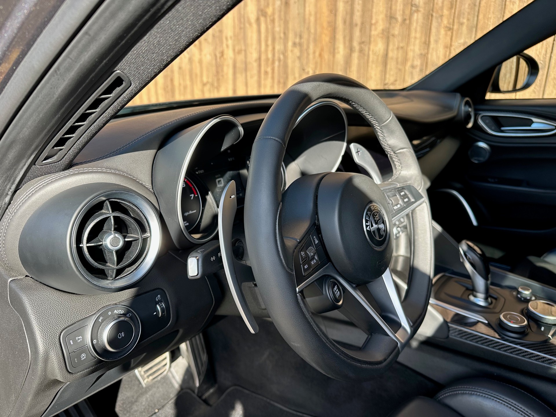 ALFA ROMEO Giulia 2.0 Veloce TI Q4 Automatic-image-8