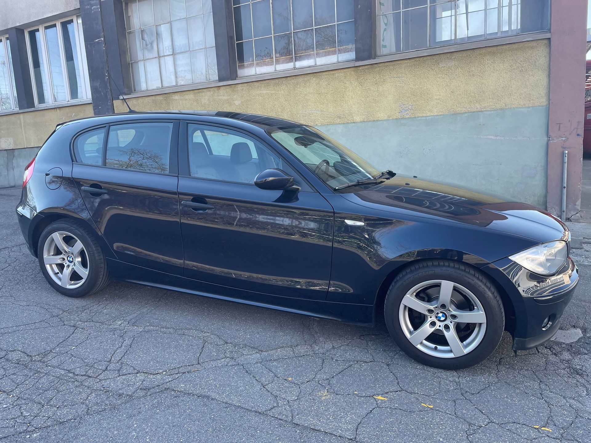 BMW 118d-image-2