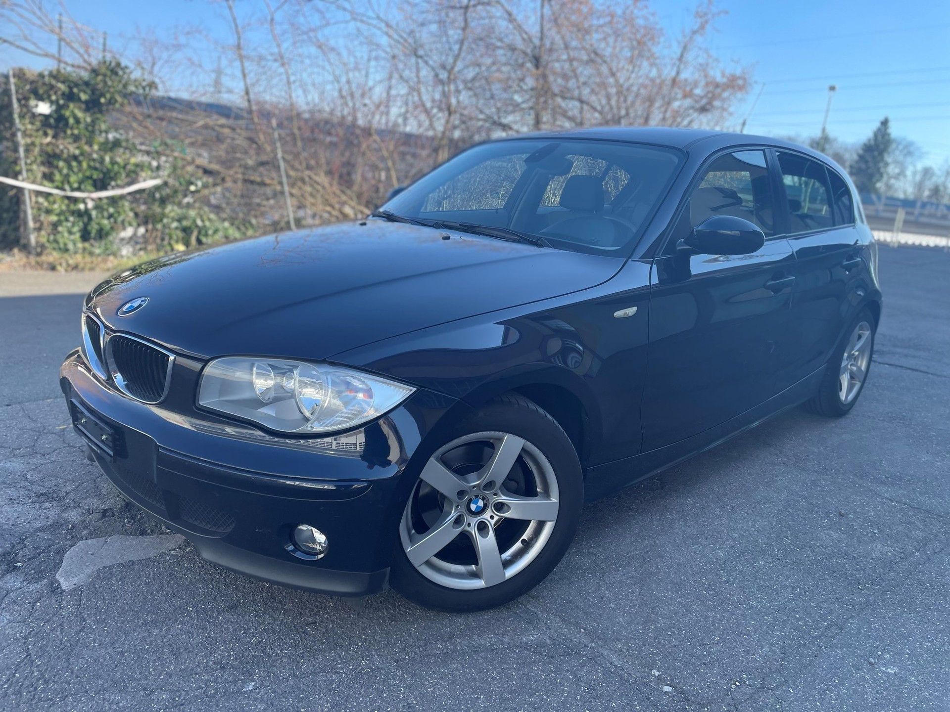 BMW 118d-image-0