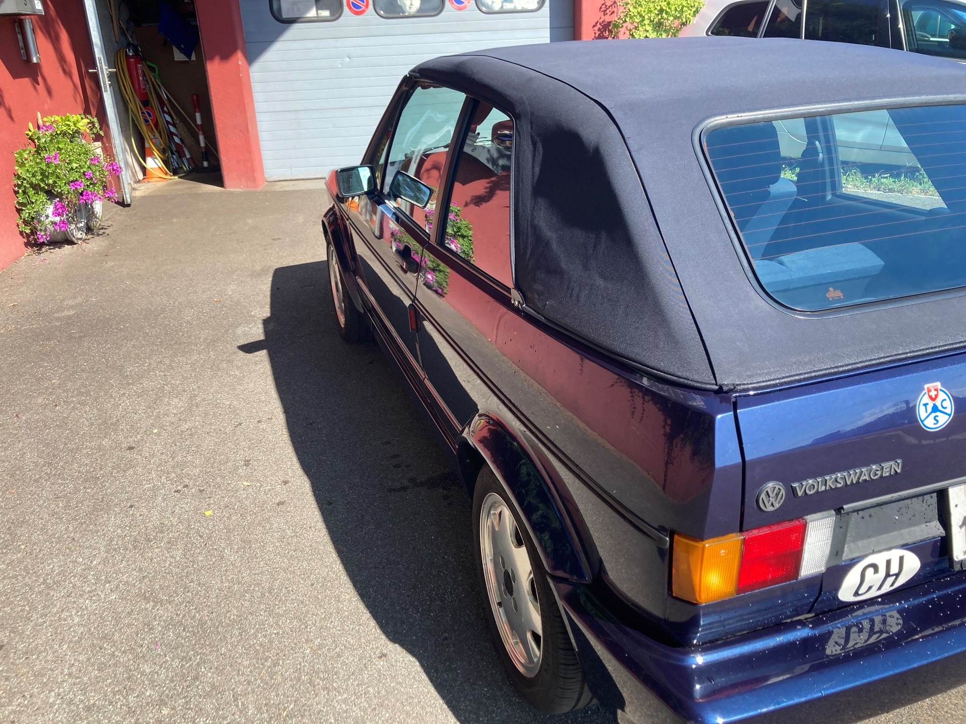VW Golf Cabriolet 1800 Classic-Line-image-3