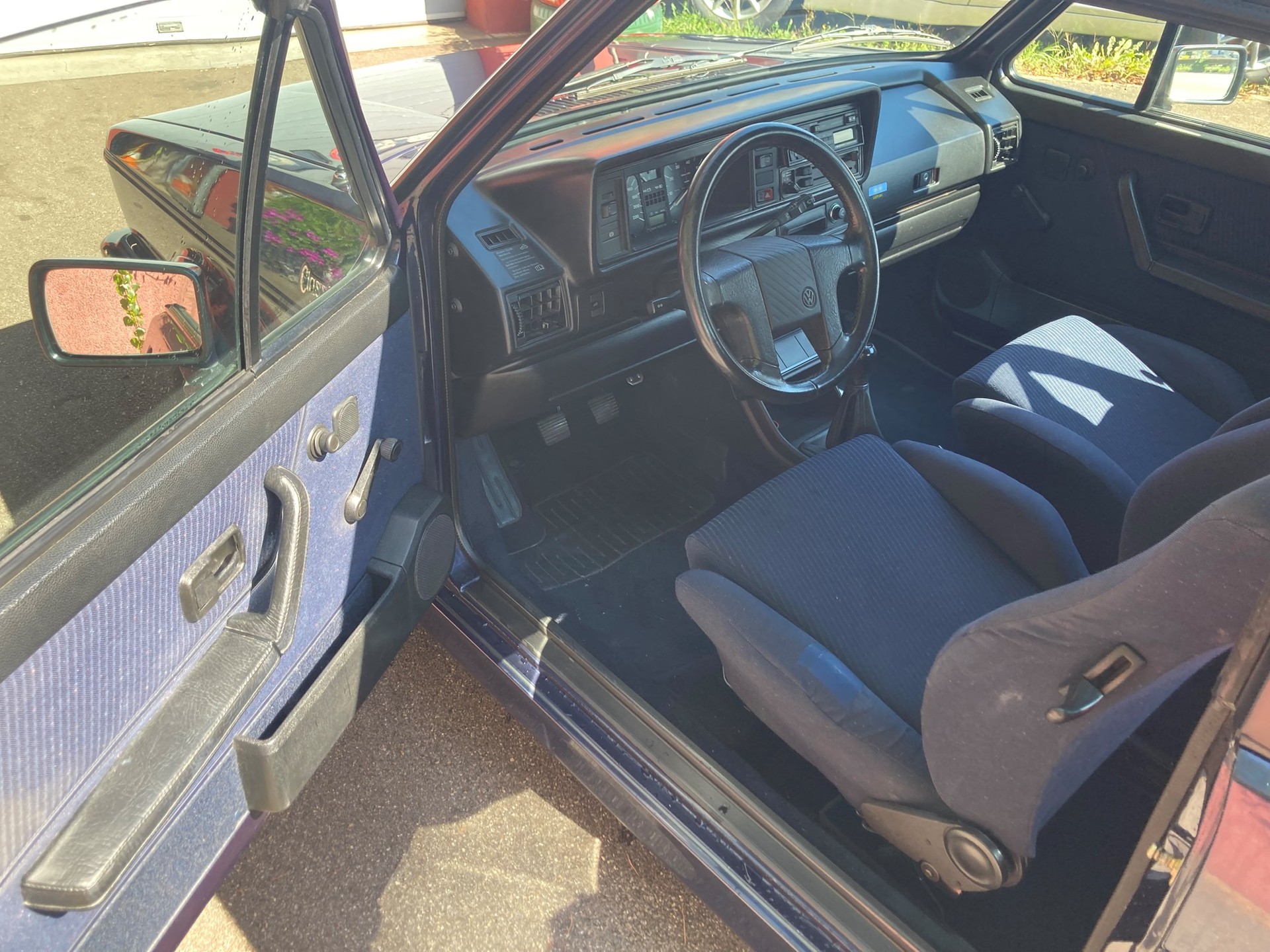 VW Golf Cabriolet 1800 Classic-Line-image-5