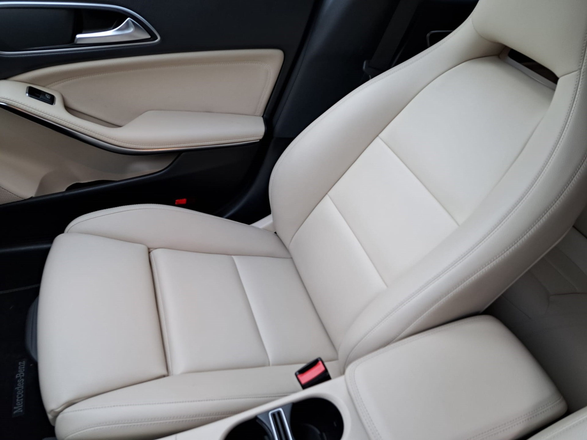 MERCEDES-BENZ CLA Shooting Brake 200 Night Star 7G-DCT-image-9