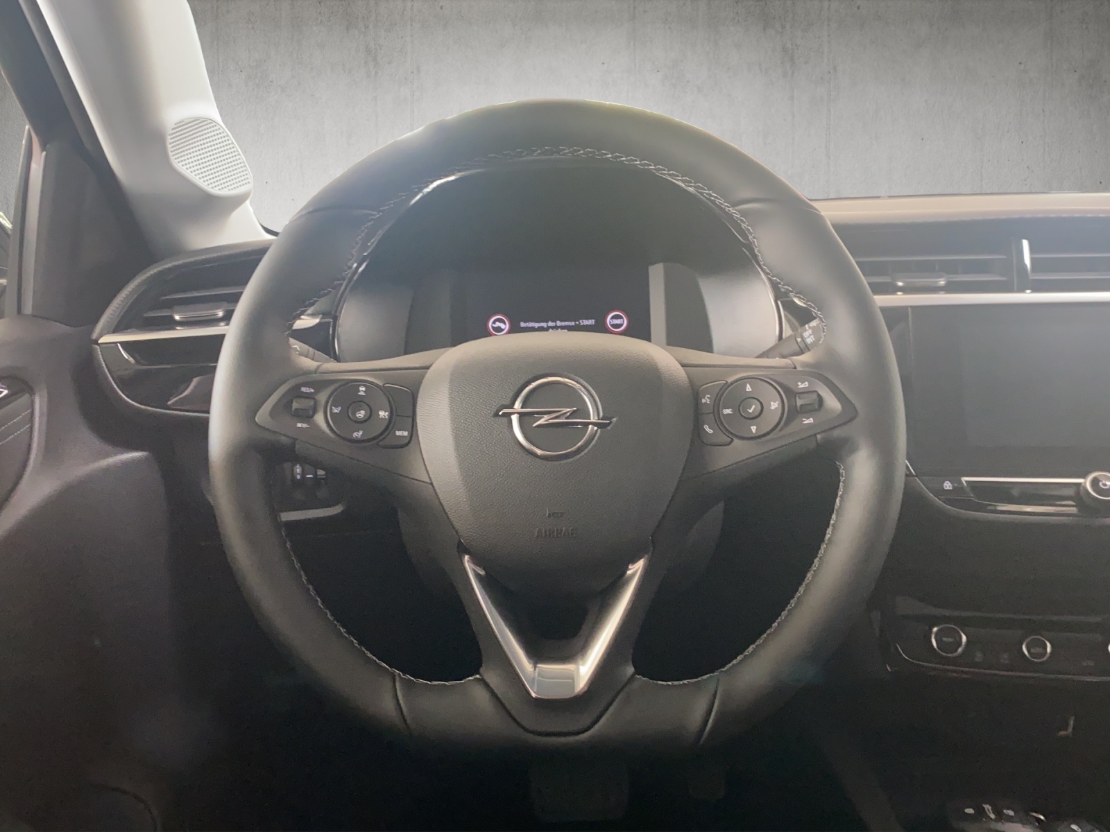 OPEL Corsa-e Elegance-image-7