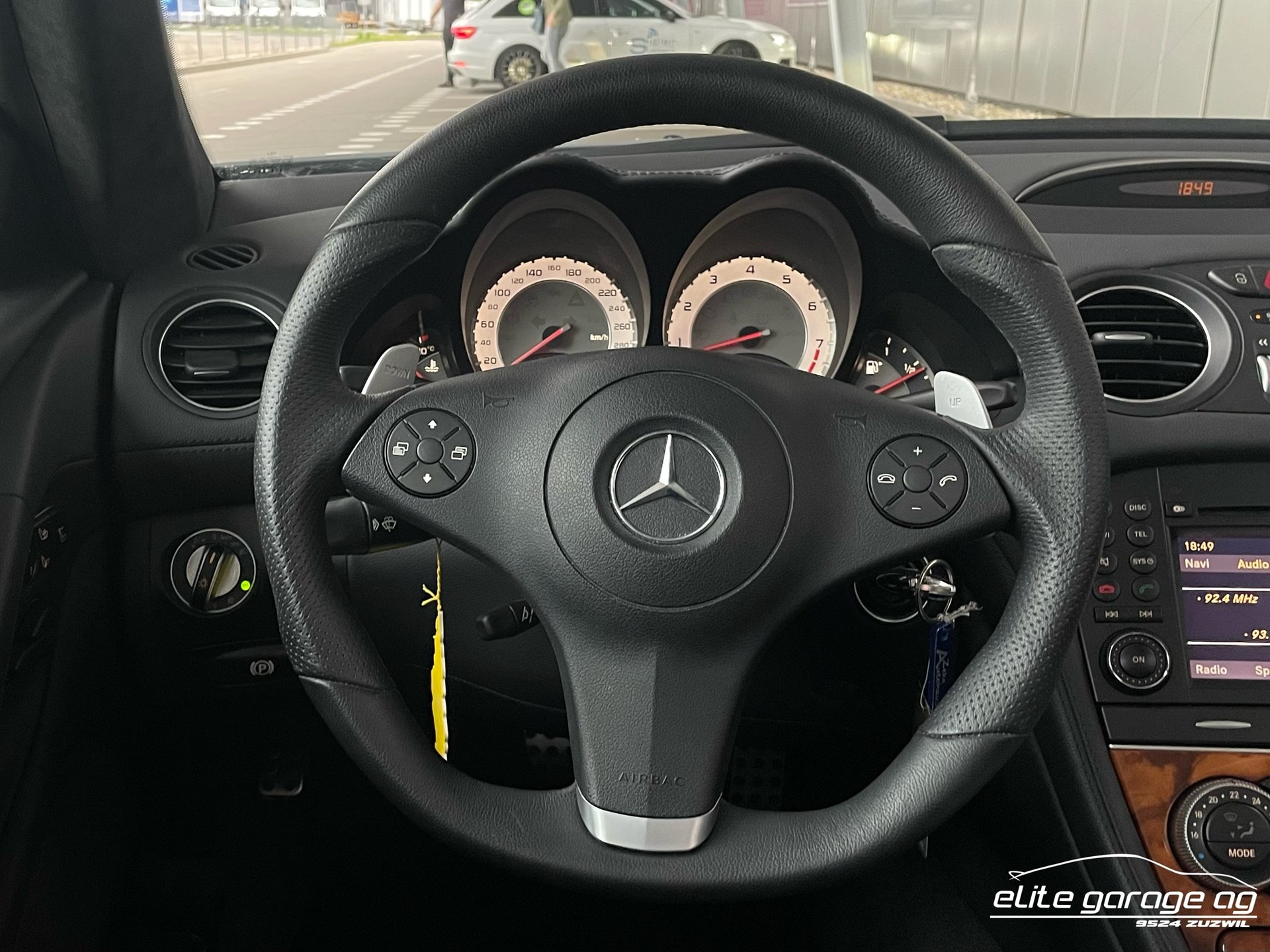 MERCEDES-BENZ SL 63 AMG Speedshift MCT-image-12