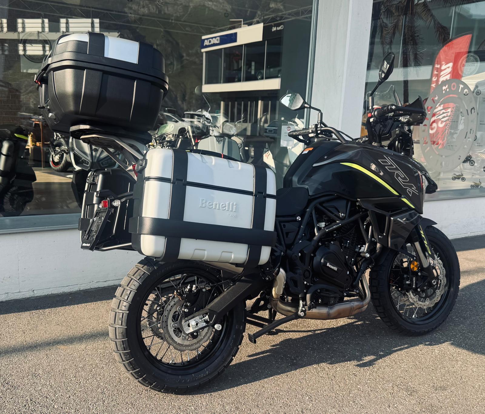 BENELLI TRK 702 X-showroom-element-2