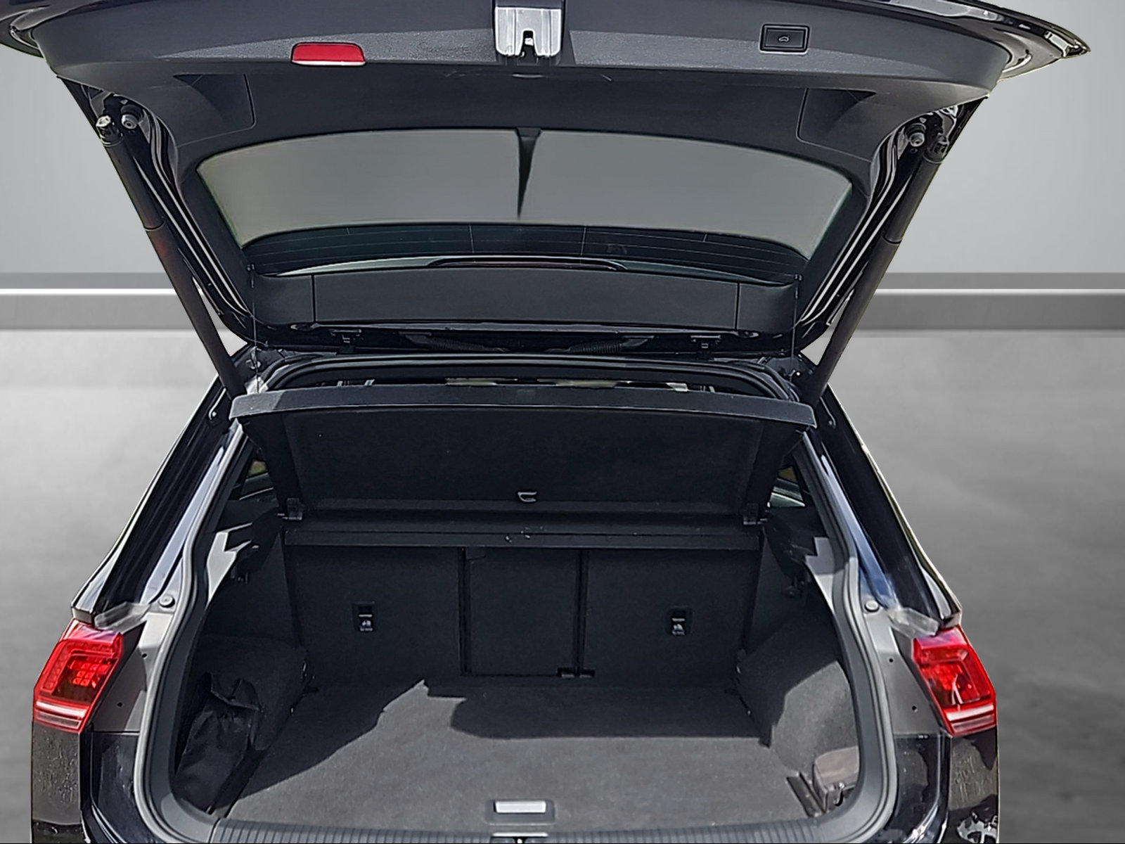 VW Tiguan 2.0TSI Highline 4Motion DSG-image-11