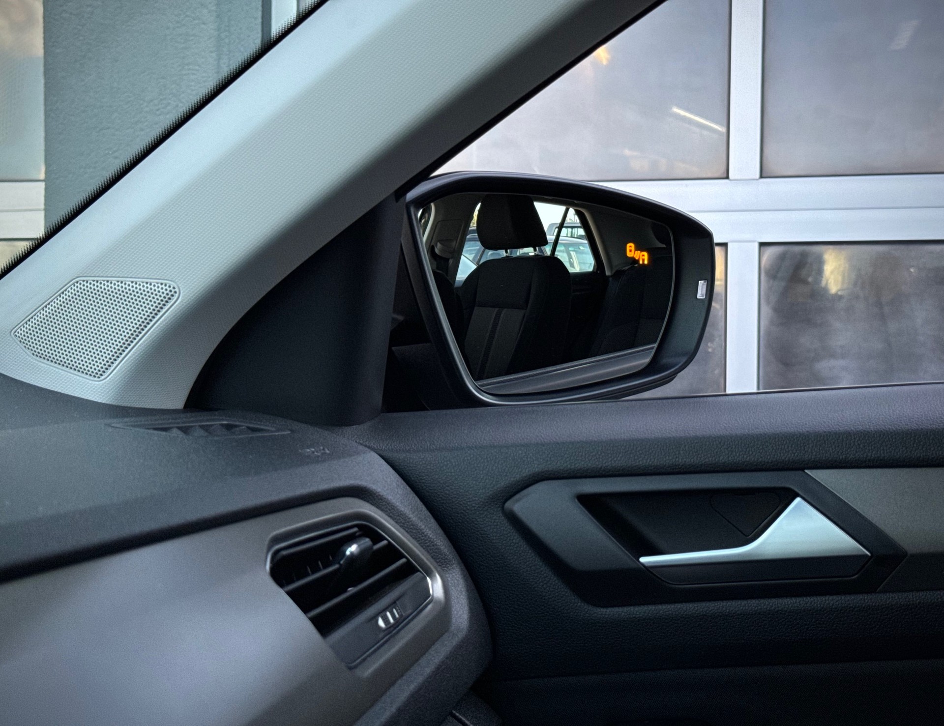 VW T-Roc 1.5 TSI EVO Advance DSG - Véhicule Suisse (CH)-image-12