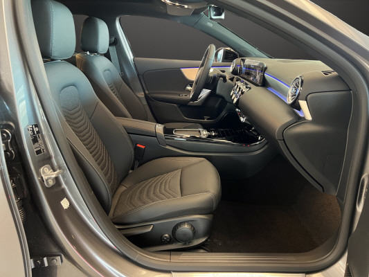 MERCEDES-BENZ A 180 Night Star 7G-DCT-image-8