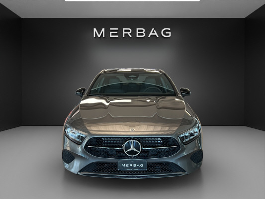 MERCEDES-BENZ A 180 Night Star 7G-DCT-image-1