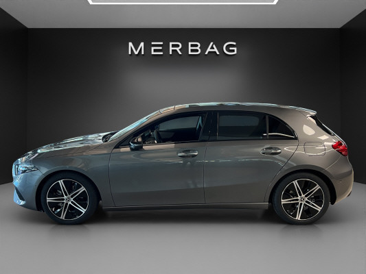 MERCEDES-BENZ A 180 Night Star 7G-DCT-image-2