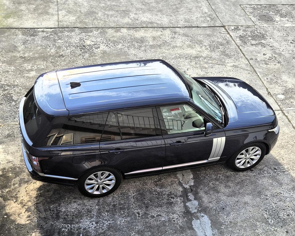 LAND ROVER Range Rover 4.4 SDV8 Vogue Automatic-image-2