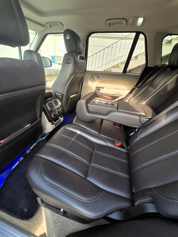 LAND ROVER Range Rover 4.4 SDV8 Vogue Automatic-image-9