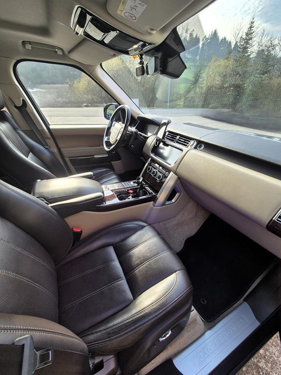 LAND ROVER Range Rover 4.4 SDV8 Vogue Automatic-image-11