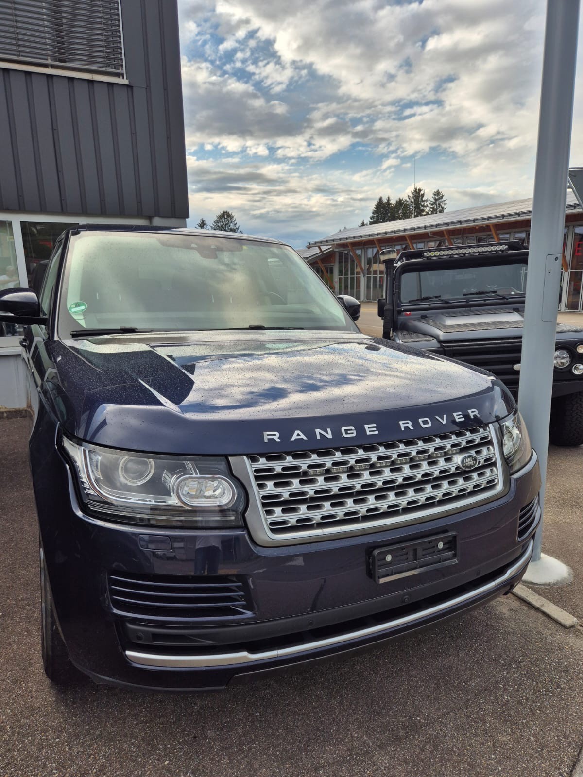 LAND ROVER Range Rover 4.4 SDV8 Vogue Automatic-image-4