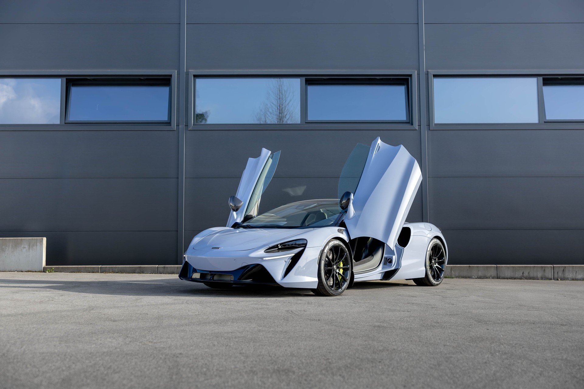 McLAREN Artura Spider-image-0