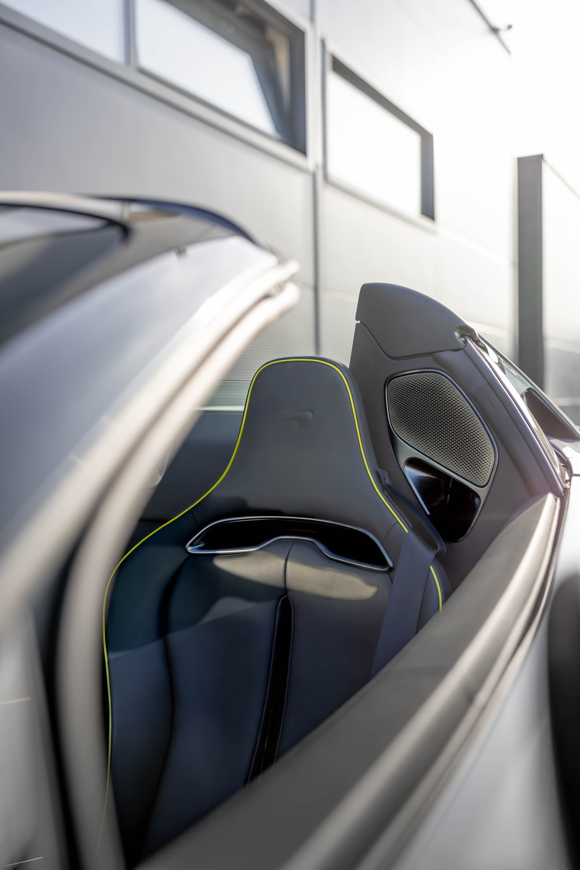 McLAREN Artura Spider-image-9