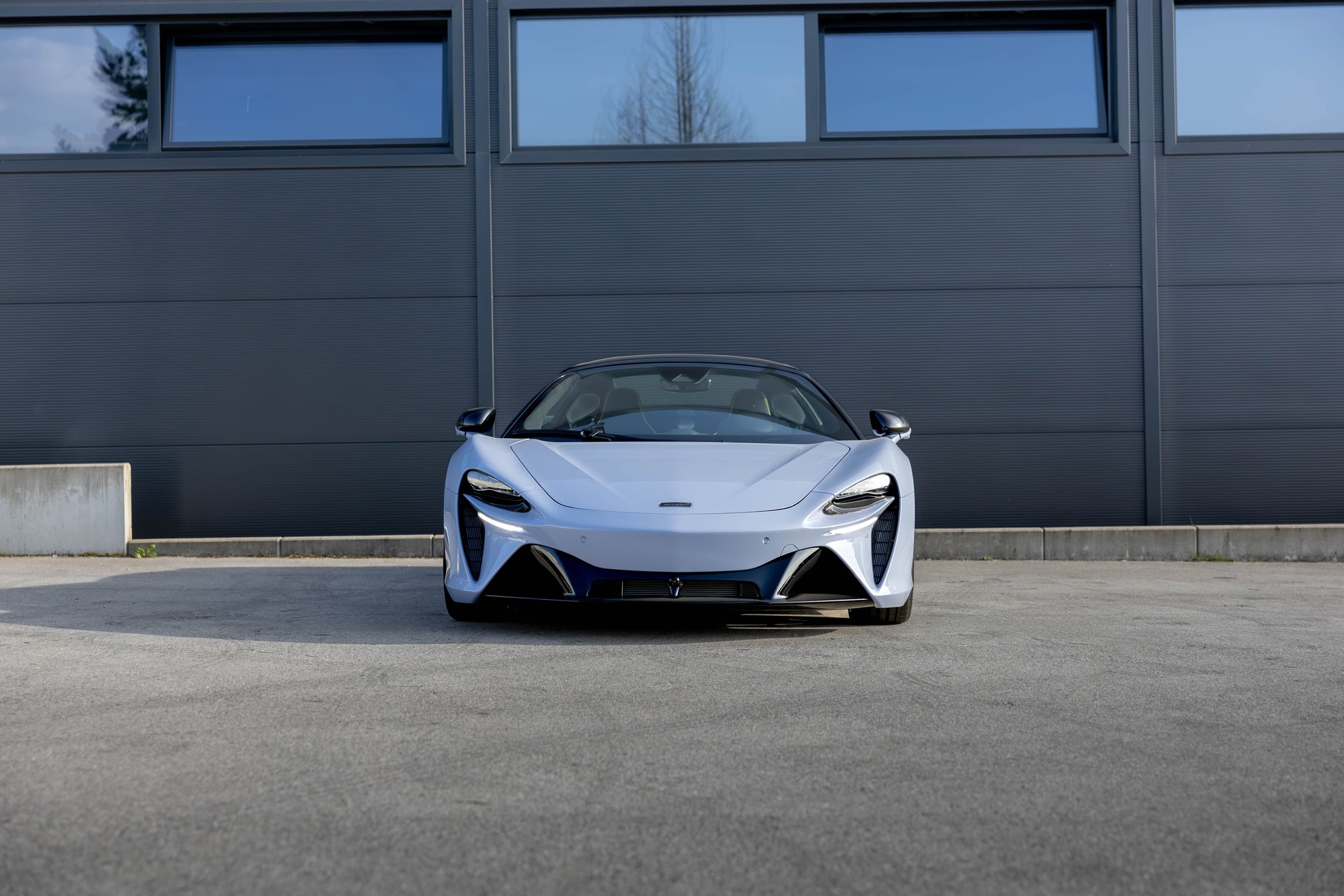 McLAREN Artura Spider-image-2