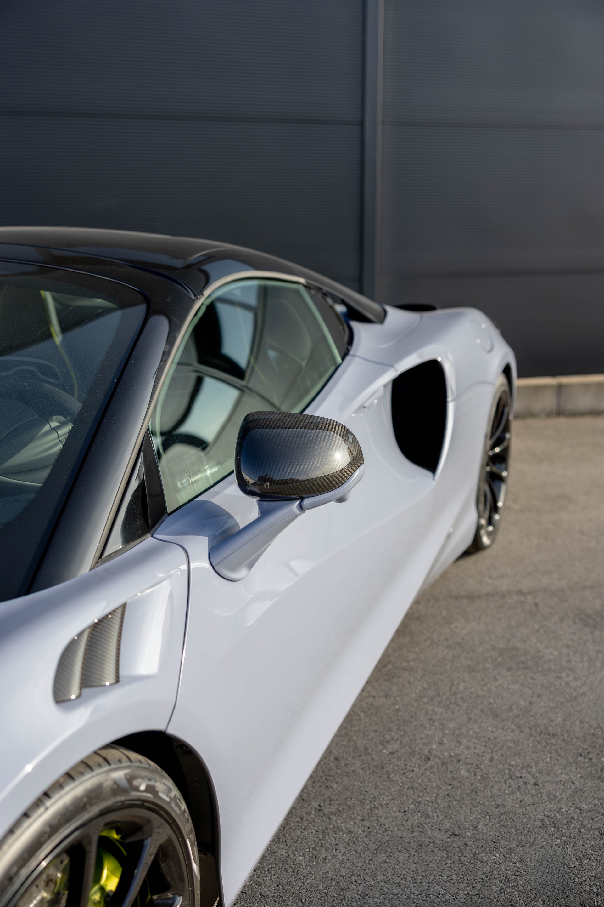 McLAREN Artura Spider-image-7