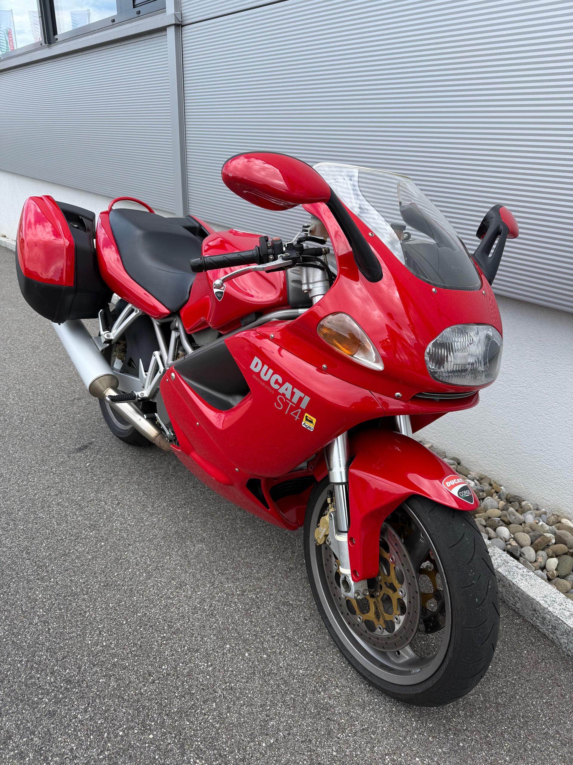 DUCATI ST4 I.E.-showroom-element-1
