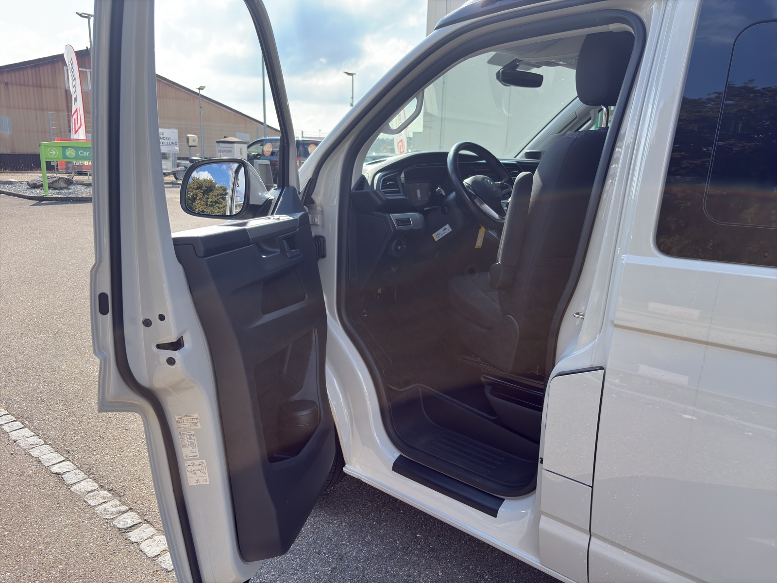 VW T6.1 California 2.0 TDI Beach Liberty DSG-image-6