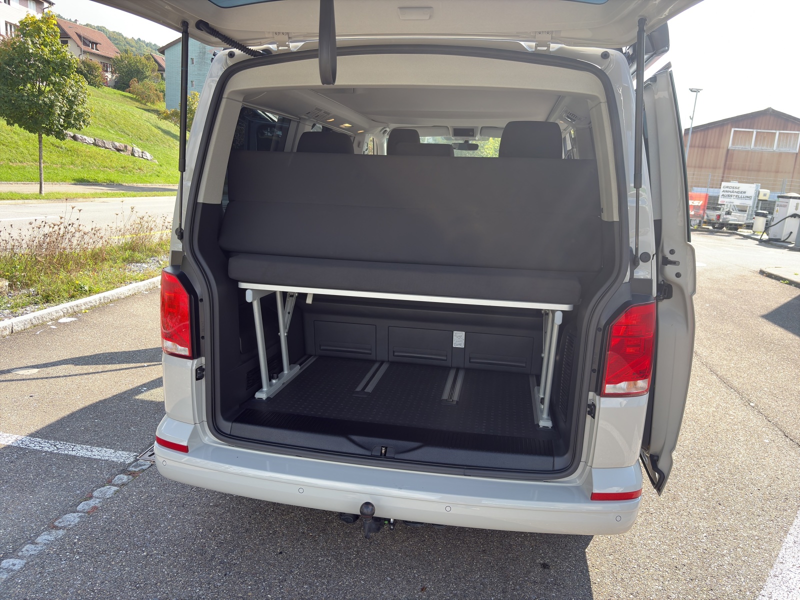 VW T6.1 California 2.0 TDI Beach Liberty DSG-image-11