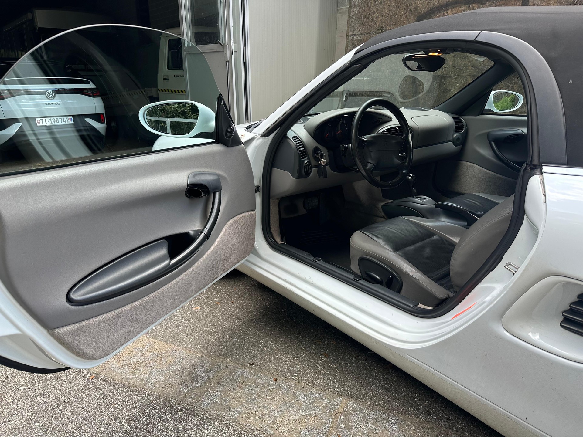 PORSCHE Boxster 2.5-image-5