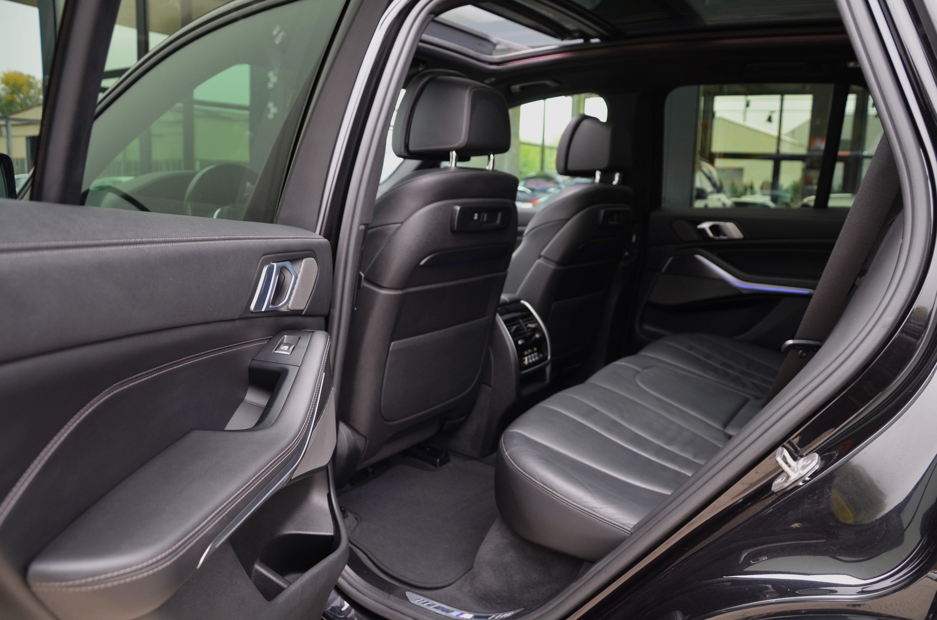 BMW X5 xDrive M50d Steptronic*Frisch ab MFK,1 Jahr oder 20'000km Garantie*-image-9