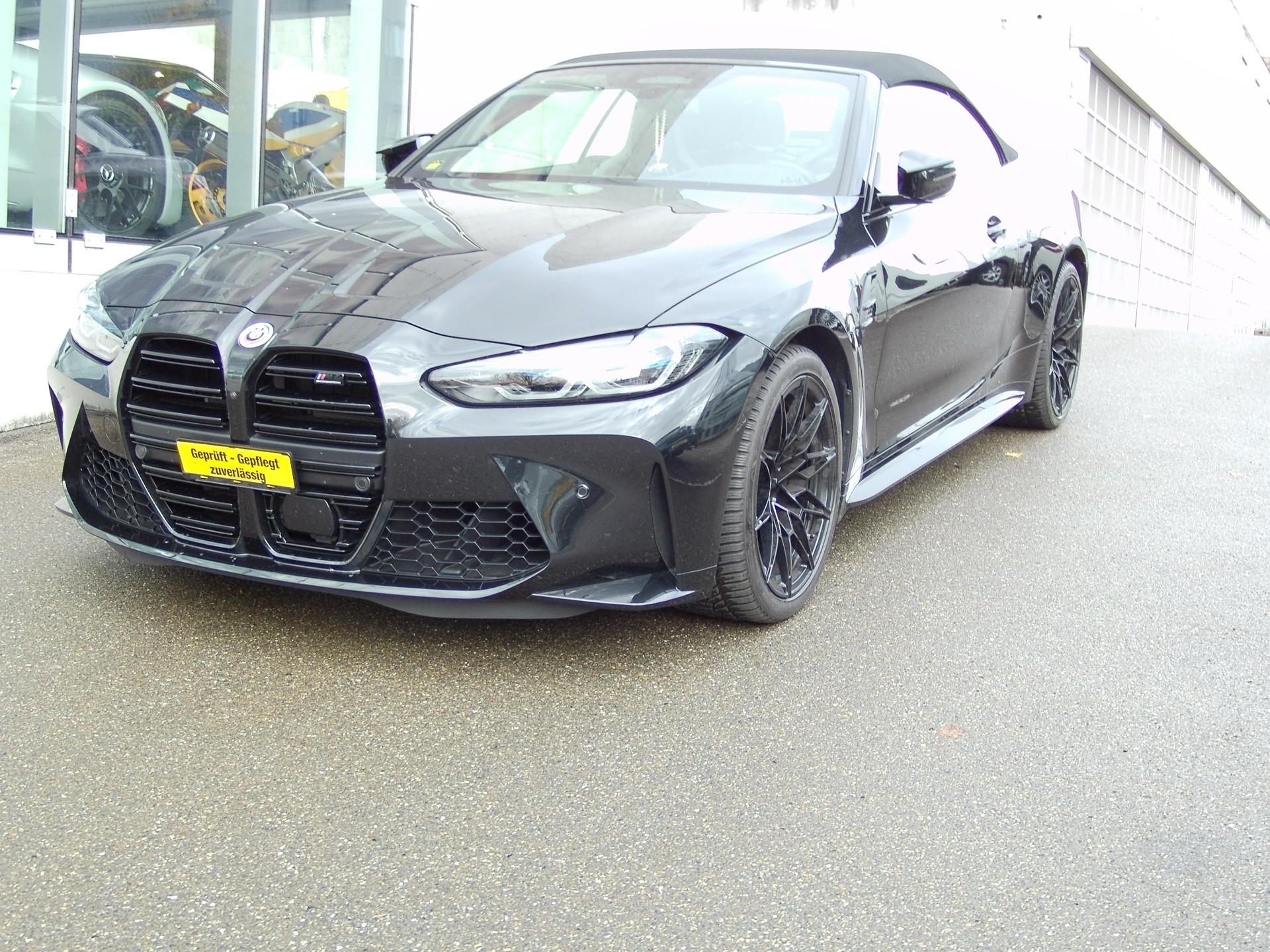 BMW M4 Cabrio Competition M xDrive