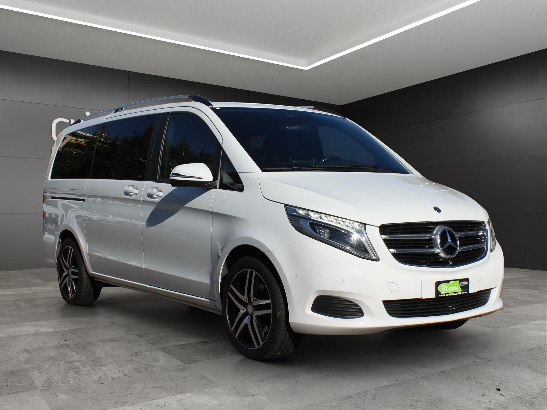 MERCEDES-BENZ V 250 d BlueTec lang 4matic Van-image-5