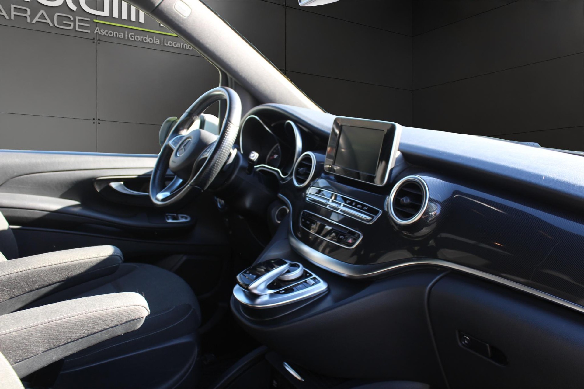 MERCEDES-BENZ V 250 d BlueTec lang 4matic Van-image-8