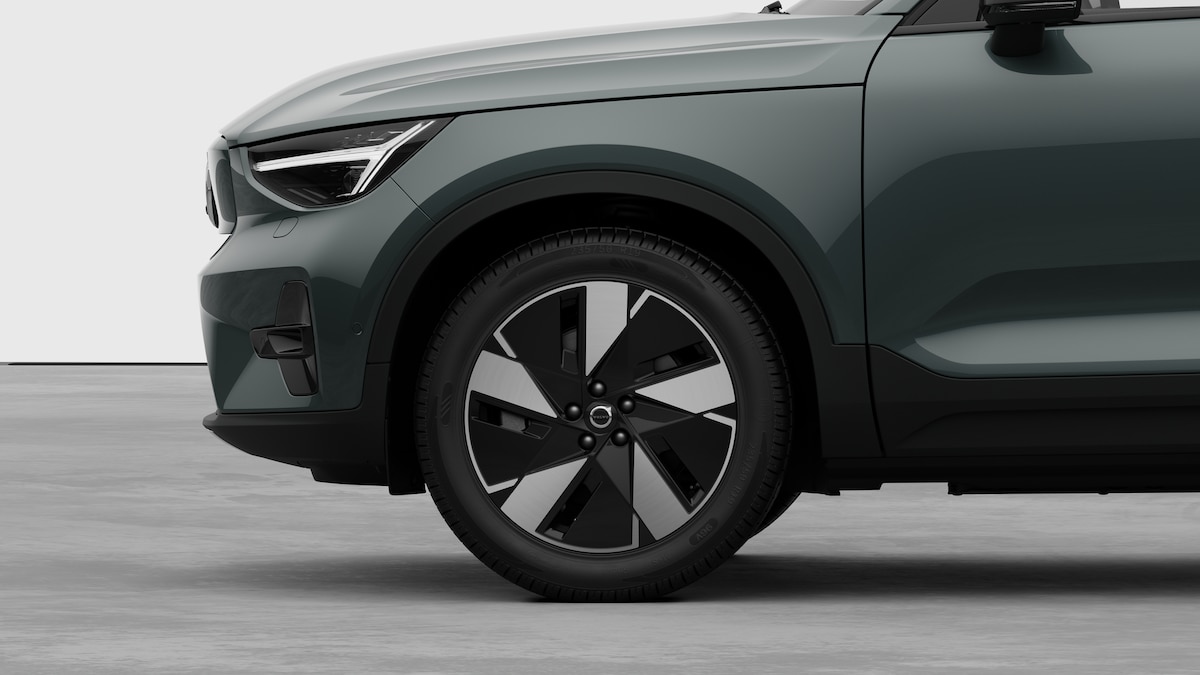 VOLVO EX40 Twin Plus AWD-image-7