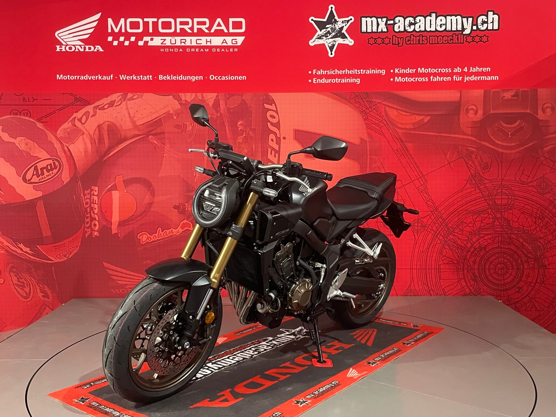 HONDA CB650R E-Clutch**Modell 2026**Neufahrzeug**Matte Gunpowder Black Metallic*-image-4