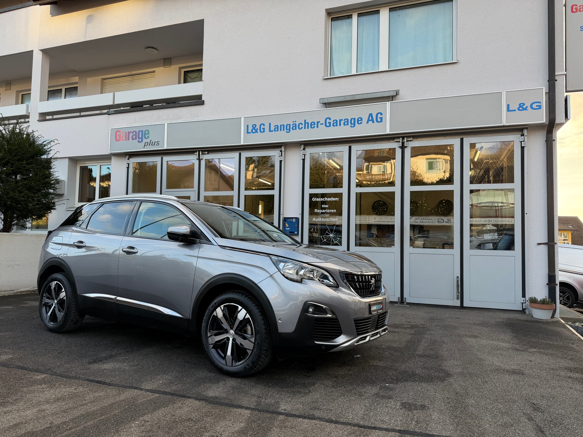 PEUGEOT 3008 1.2 PureTech Allure EAT