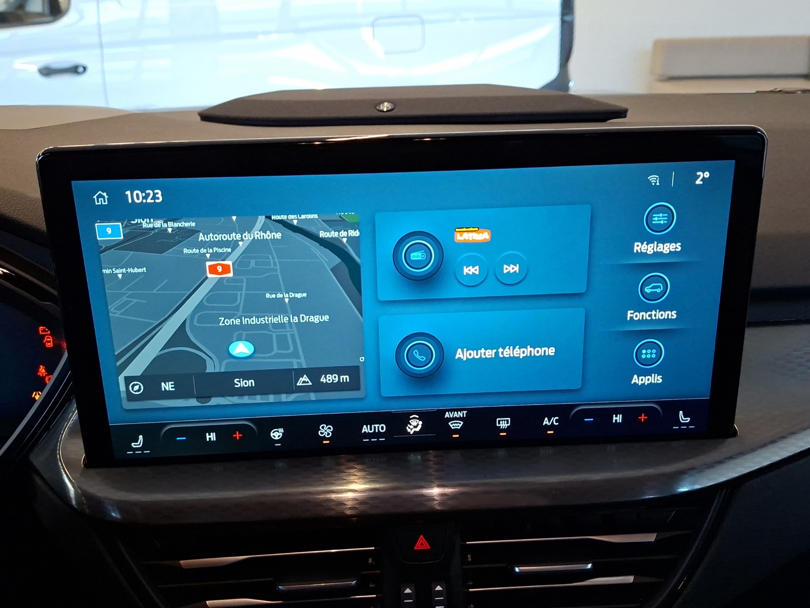 FORD Kuga FHEV ST-Line X 4x4-image-9