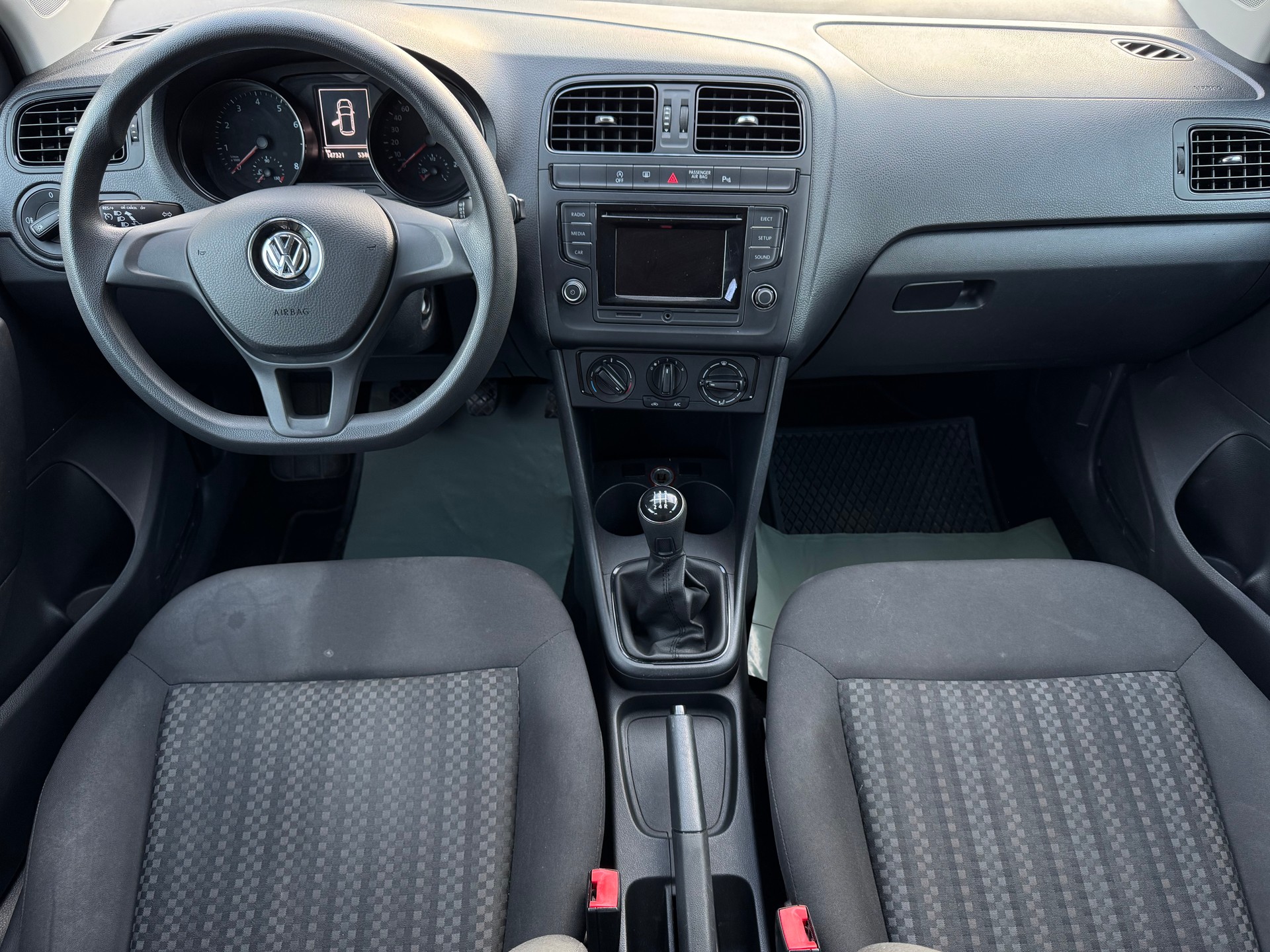 VW Polo 1.0 BMT Trendline-image-12