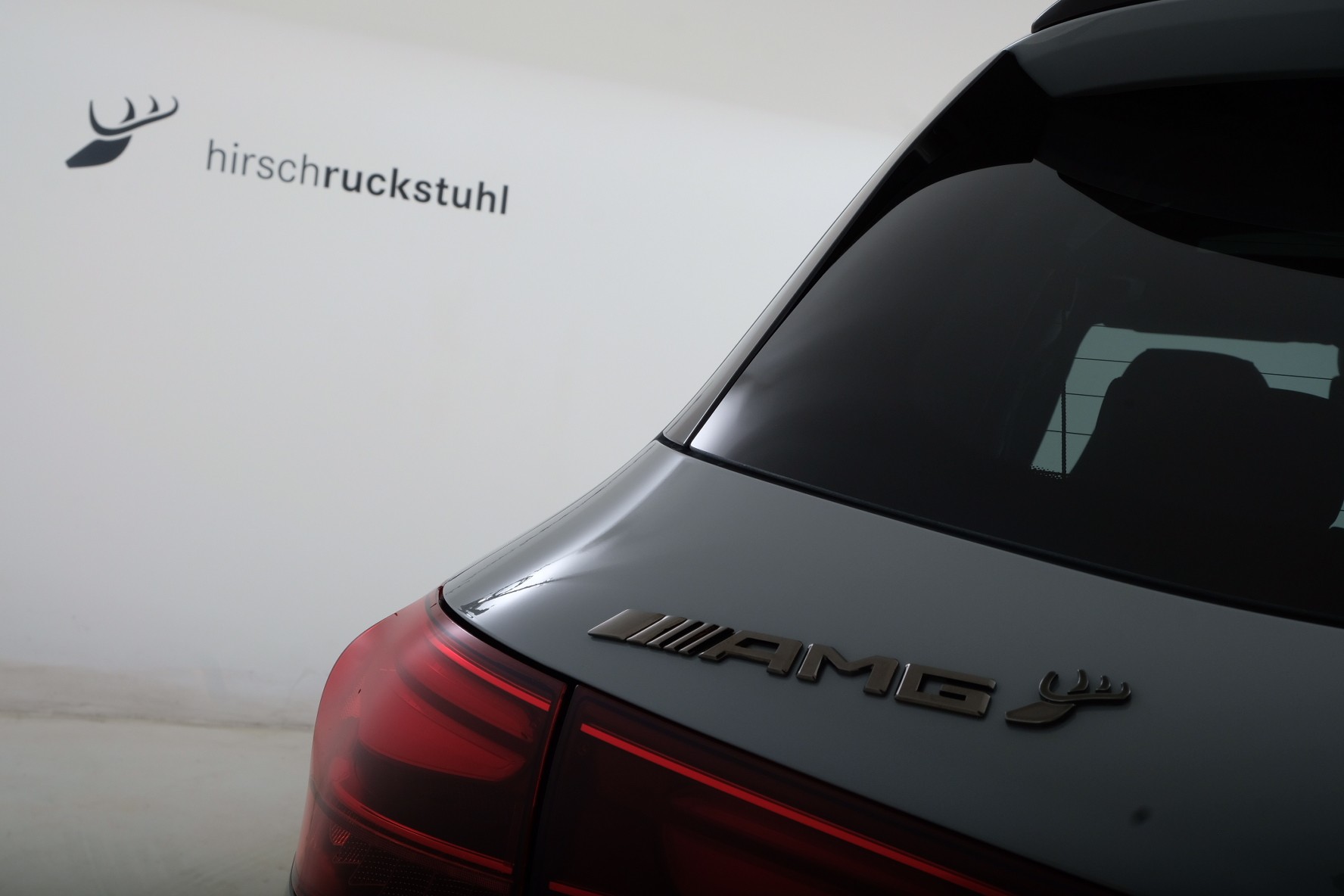 MERCEDES-BENZ GLA AMG 35 4Matic 8G-DCT-showroom-element-3