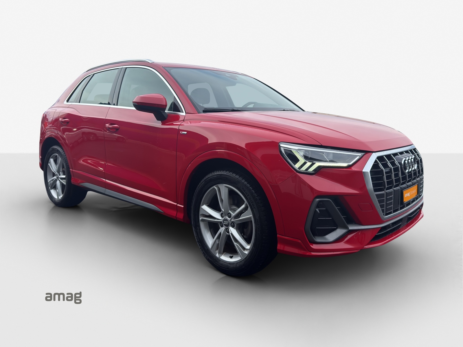 AUDI Q3 40 TDI S line Attraction quattro S-tronic-image-5