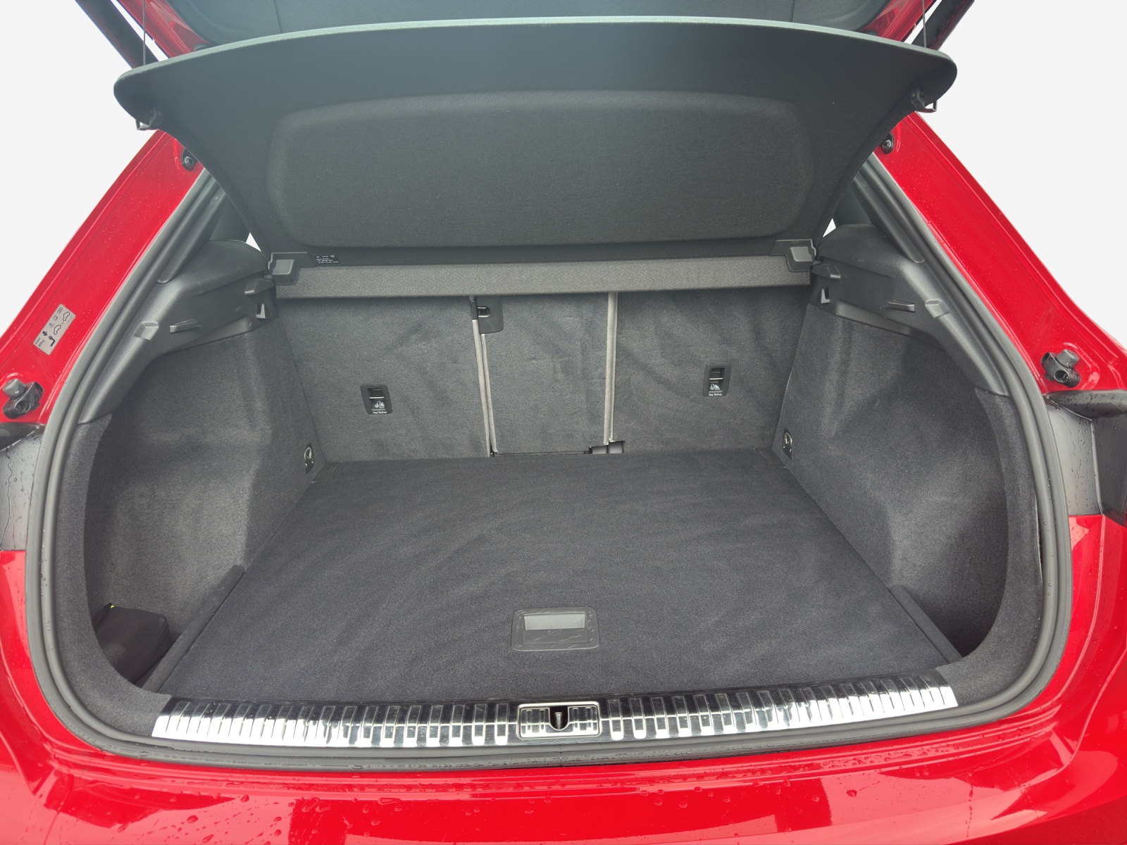 AUDI Q3 40 TDI S line Attraction quattro S-tronic-image-12