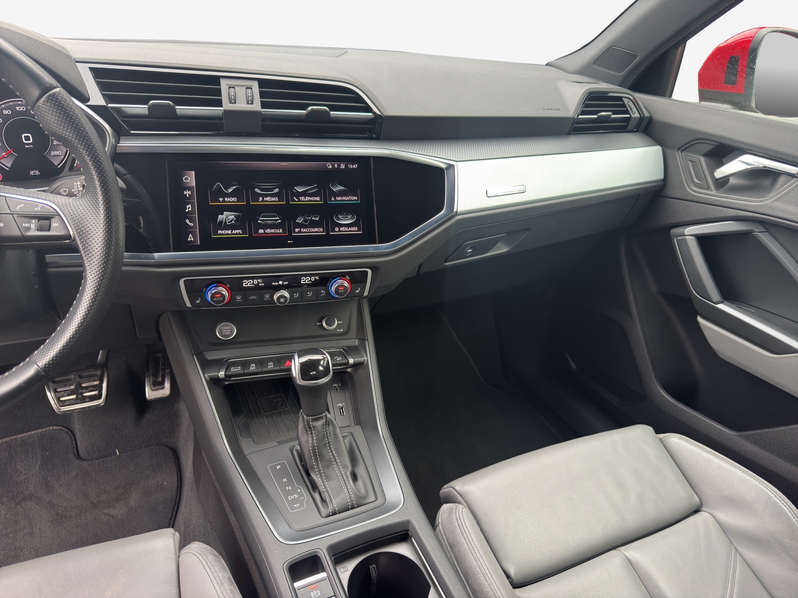 AUDI Q3 40 TDI S line Attraction quattro S-tronic-image-10