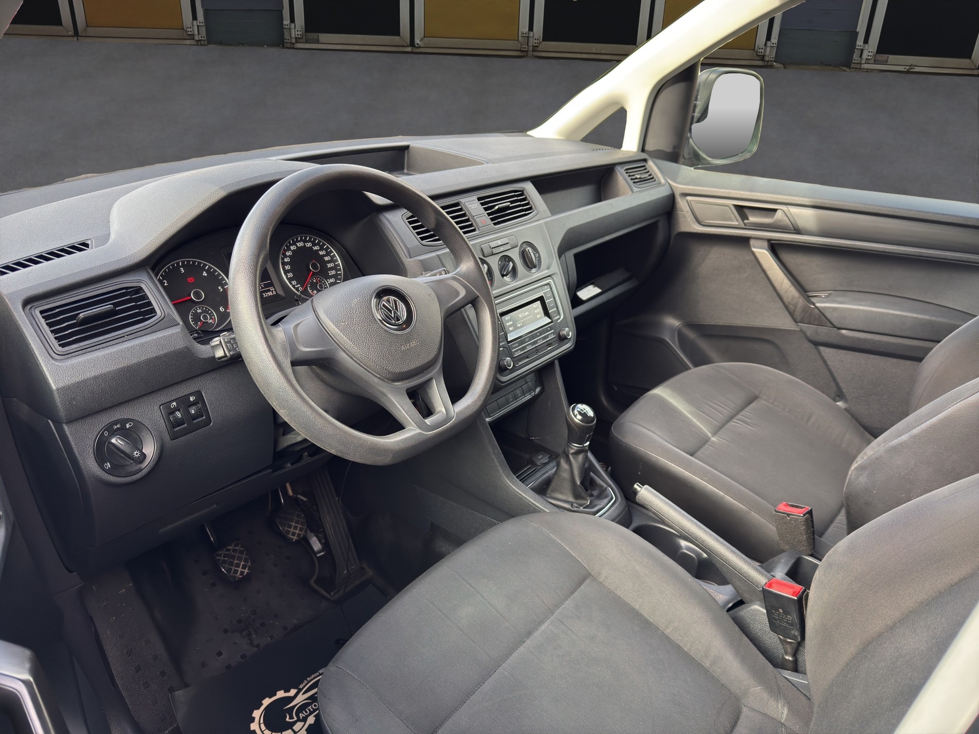 VW Caddy Kaw. 2.0 TDI 122 BMT 4motion mit Einbauschränken-image-8