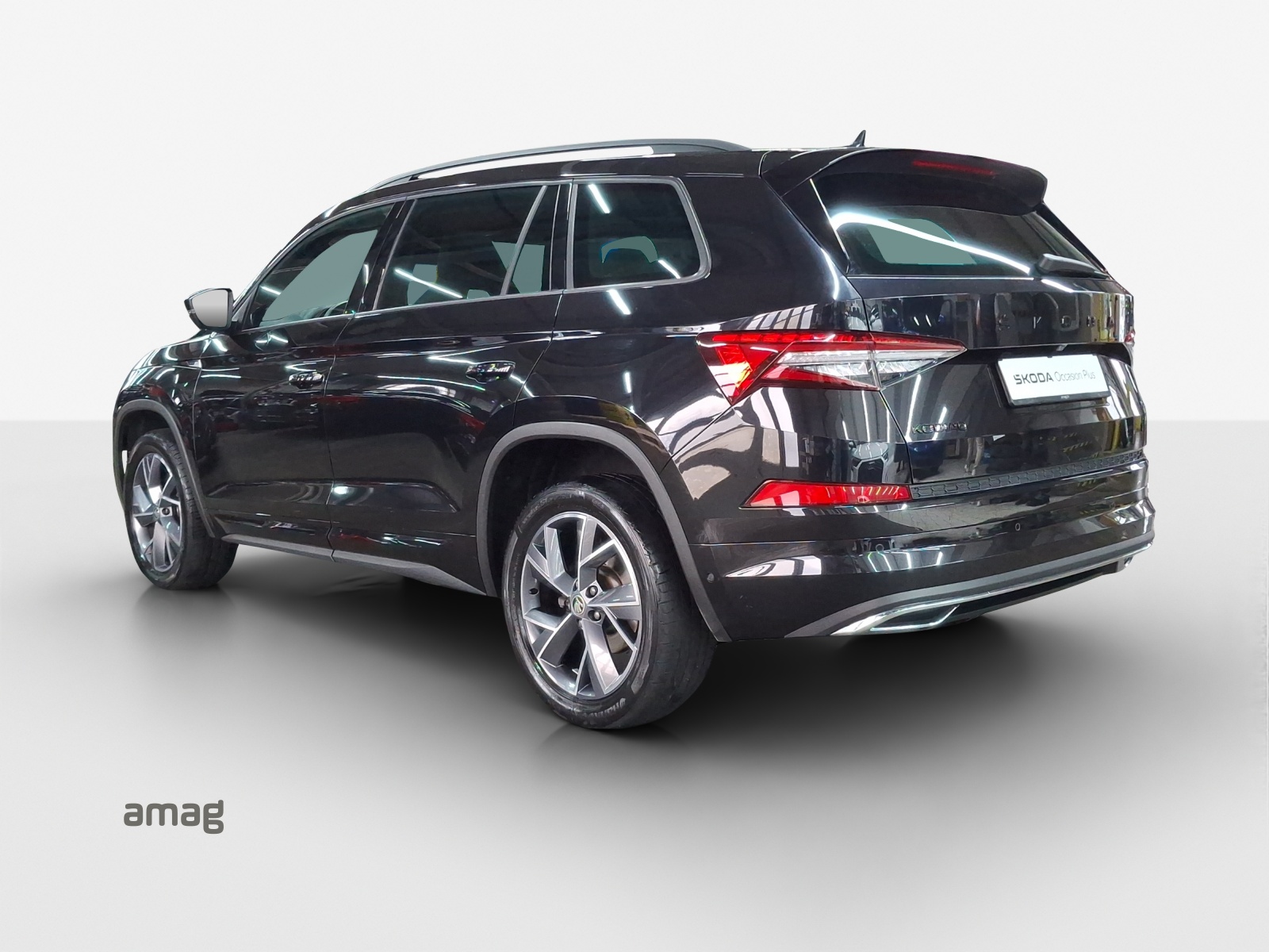 SKODA Kodiaq 2.0 TSI 4x4 SportLine-image-2