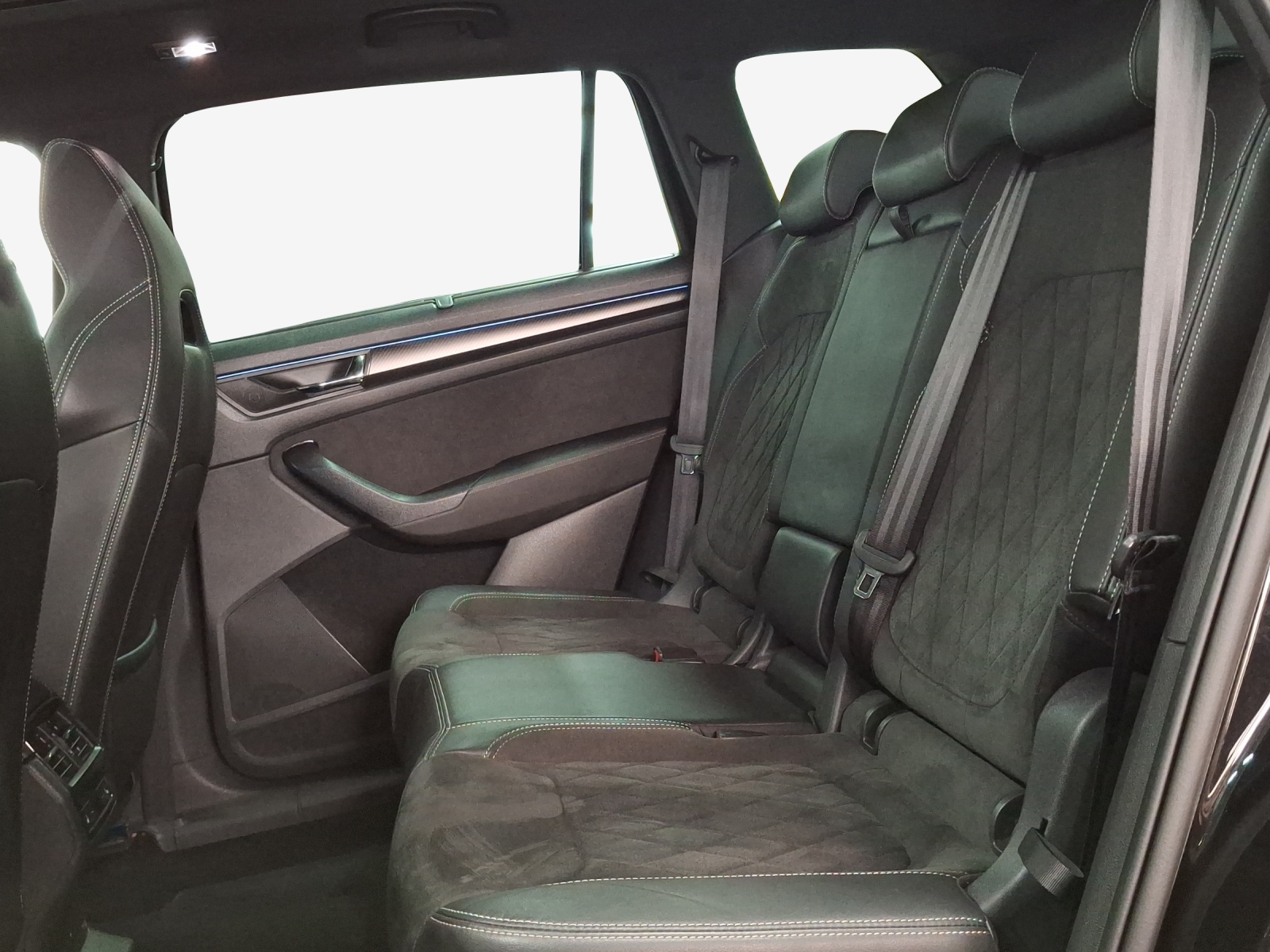 SKODA Kodiaq 2.0 TSI 4x4 SportLine-image-11