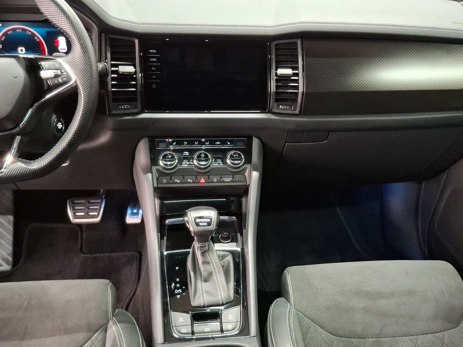 SKODA Kodiaq 2.0 TSI 4x4 SportLine-image-10