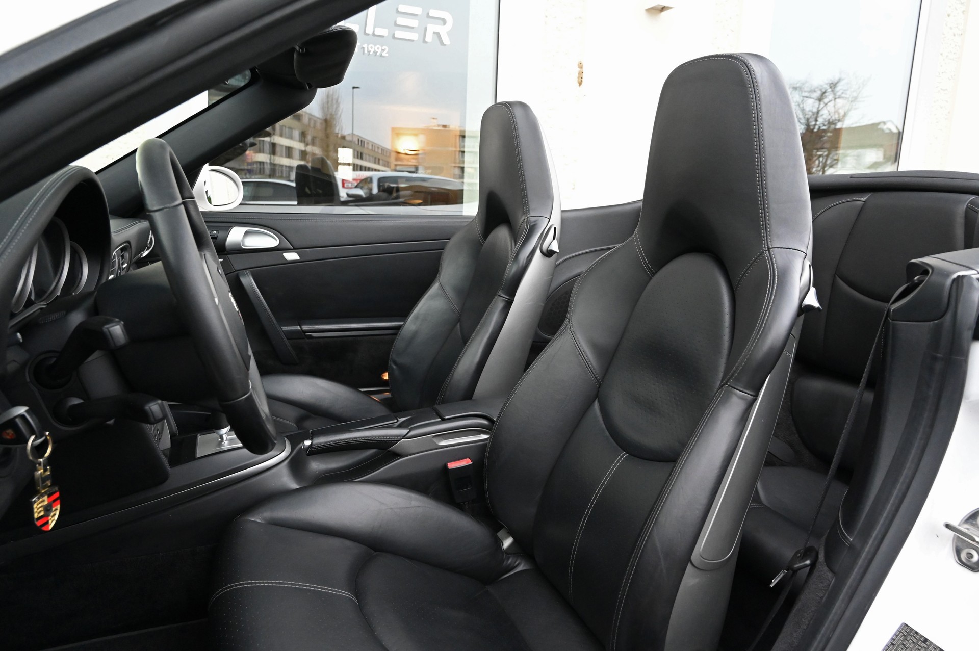 PORSCHE 911 Cabrio Carrera S Tiptronic-image-10