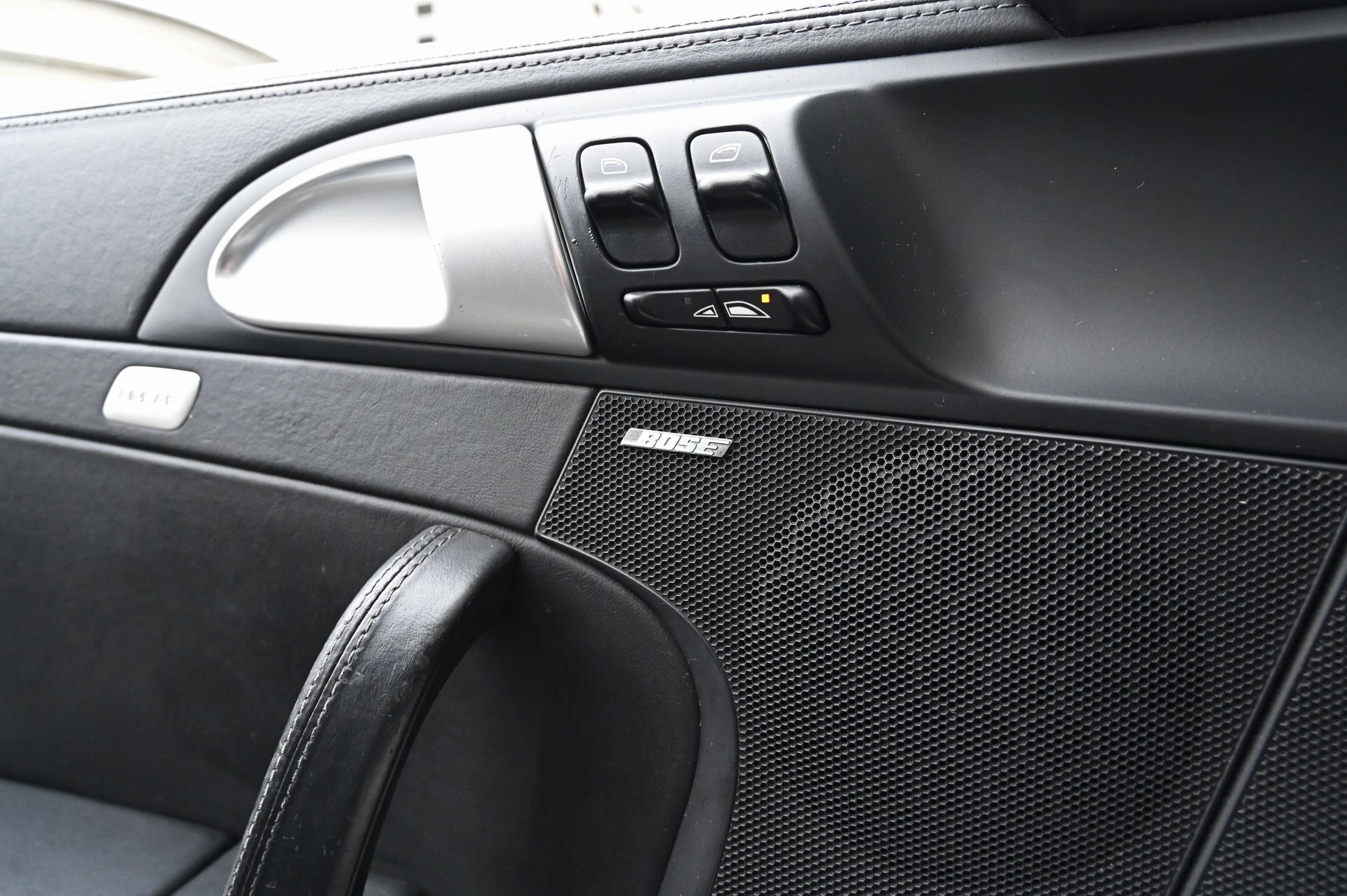 PORSCHE 911 Cabrio Carrera S Tiptronic-image-17
