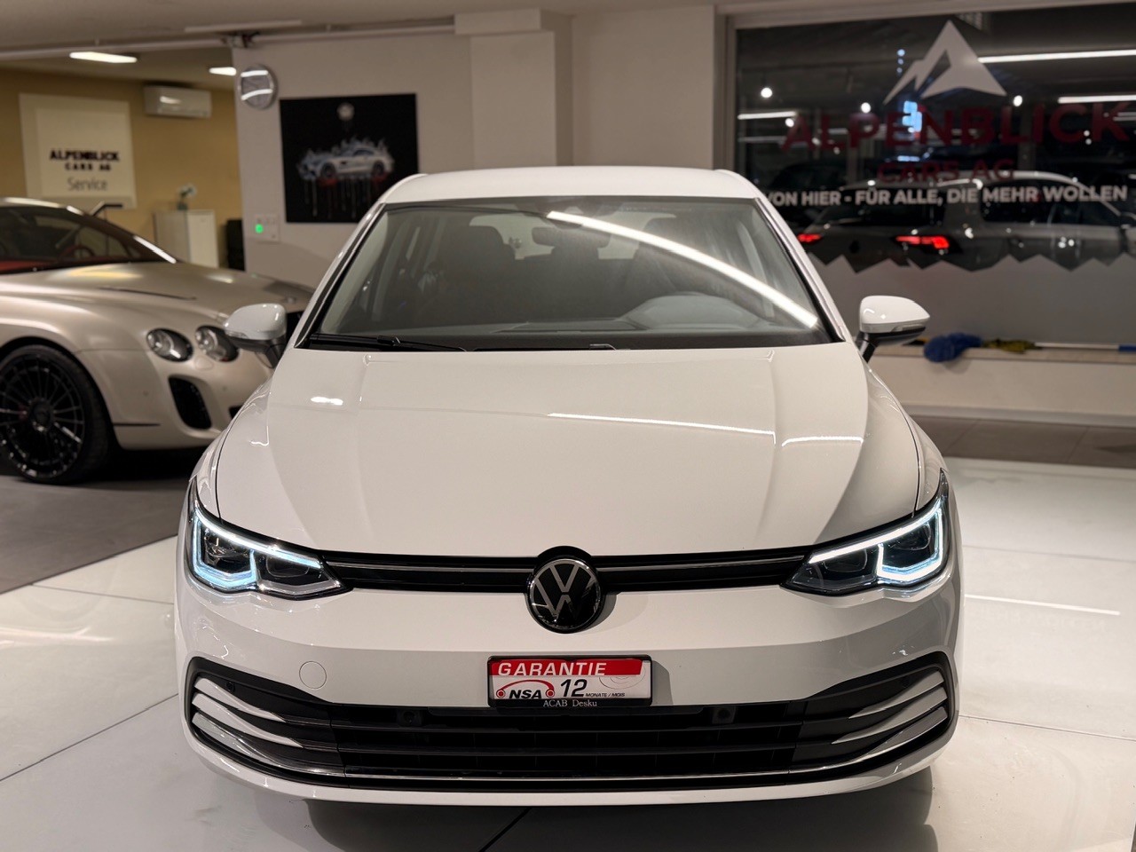 VW Golf 1.5 eTSI mHEV ACT Style DSG-image-2