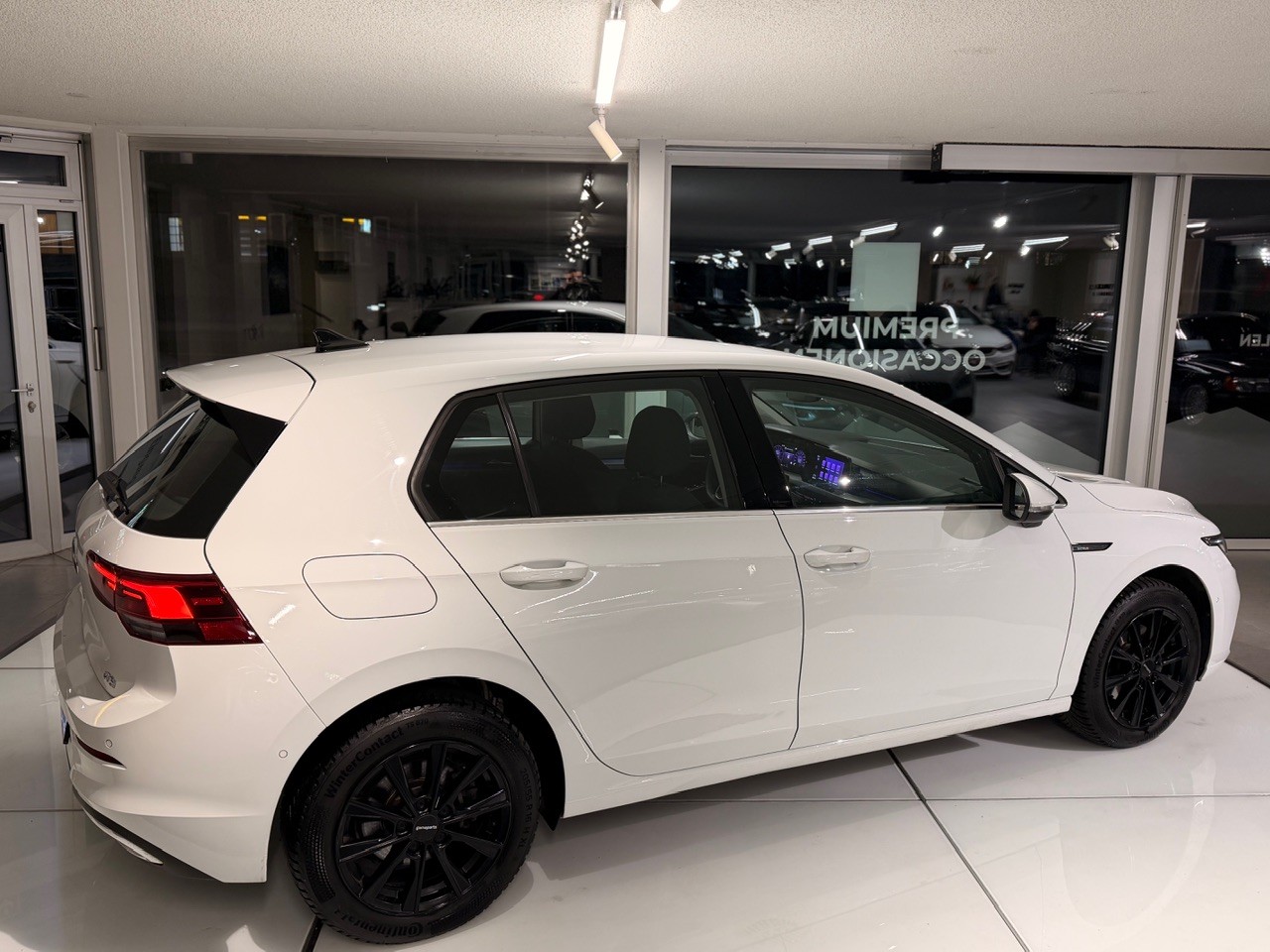 VW Golf 1.5 eTSI mHEV ACT Style DSG-image-4